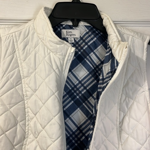 Kim Rogers White Vest, size small - Picture 2 of 3